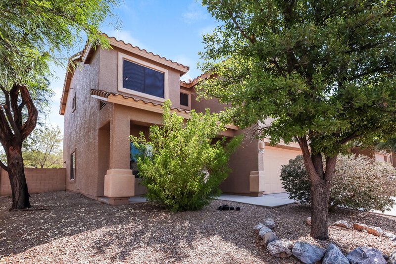 2,105/Mo, 39371 S Cinch Strap Pl Tucson, AZ 85739 Front View