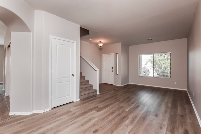 2,105/Mo, 39371 S Cinch Strap Pl Tucson, AZ 85739 Living Room View 2