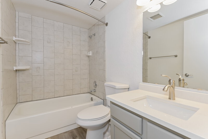 2,790/Mo, 10162 E Stella Rd Tucson, AZ 85730 Bathroom View 2