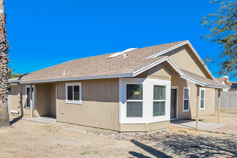 2,790/Mo, 10162 E Stella Rd Tucson, AZ 85730 Rear View