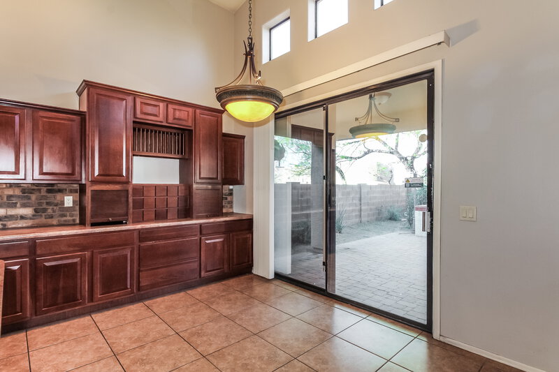 2,865/Mo, 8416 N Sand Flower Rd Tucson, AZ 85743 Kitchen View 2