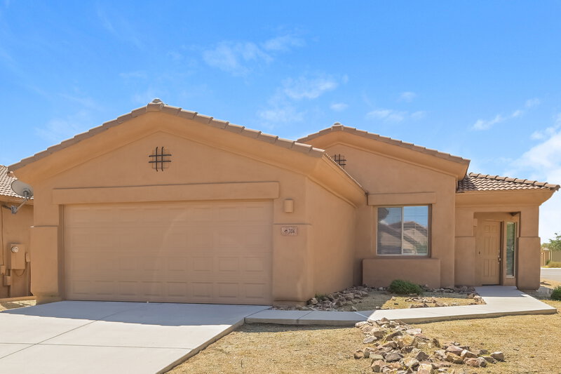 1,615/Mo, 306 E Calle Cerita Green Valley, AZ 85614 External View