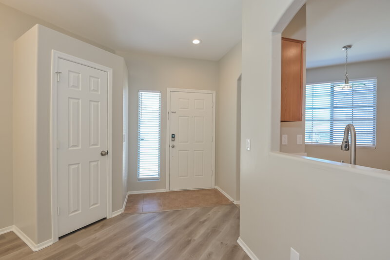 1,615/Mo, 306 E Calle Cerita Green Valley, AZ 85614 Misc View