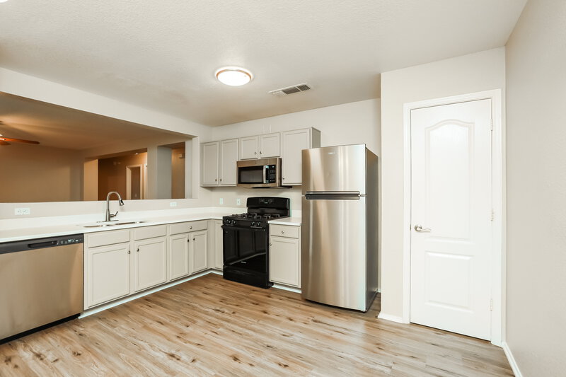 1,685/Mo, 7393 S Messala Ct Tucson, AZ 85746 Kitchen View