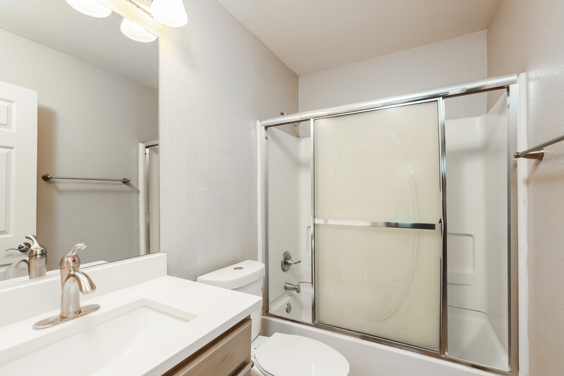 1,685/Mo, 7393 S Messala Ct Tucson, AZ 85746 Main Bathroom View