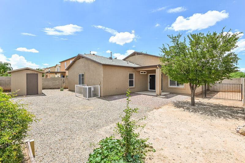 2,110/Mo, 6871 S Martlet Dr Tucson, AZ 85756 Rear View 2