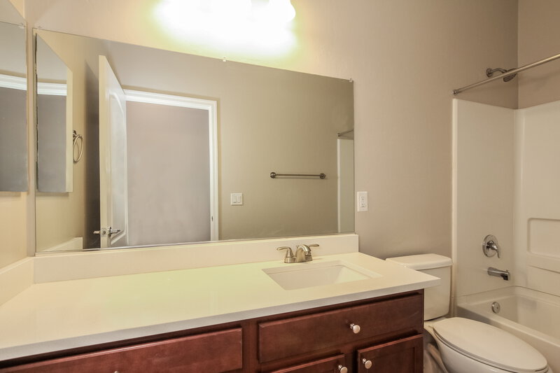 1,990/Mo, 6269 S Reed Bunting Dr Tucson, AZ 85757 Bathroom View