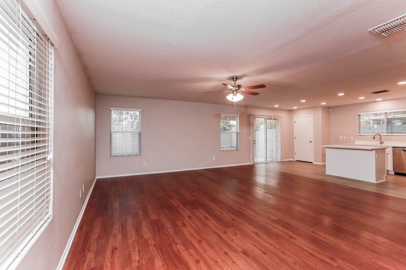 1,905/Mo, 3787 E Bright View St Tucson, AZ 85706 Living Room View