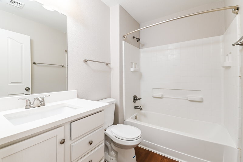 1,905/Mo, 3787 E Bright View St Tucson, AZ 85706 Bathroom View