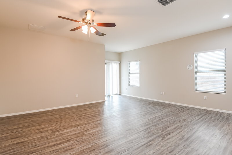 1,935/Mo, 11967 W Fontenelle Dr Marana, AZ 85653 Living Room View 2