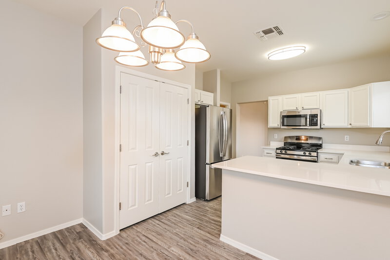 1,935/Mo, 11967 W Fontenelle Dr Marana, AZ 85653 Dining Room View 2