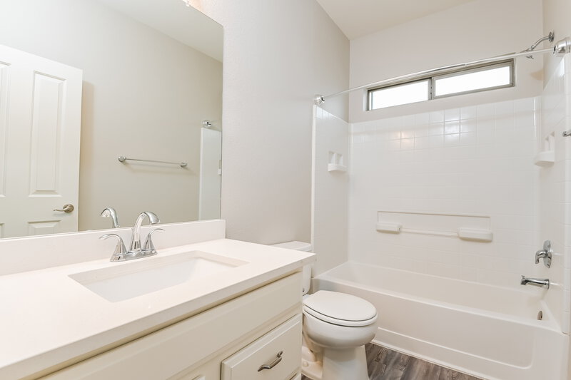 1,935/Mo, 11967 W Fontenelle Dr Marana, AZ 85653 Bathroom View