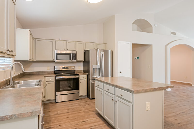 1,820/Mo, 4360 E Mesquite Desert Trail Tucson, AZ 85706 Kitchen View 2