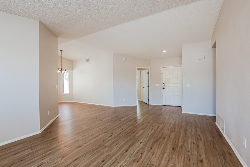 1,855/Mo, 10231 Calle Del Este Tucson, AZ 85748 Living Room View 2