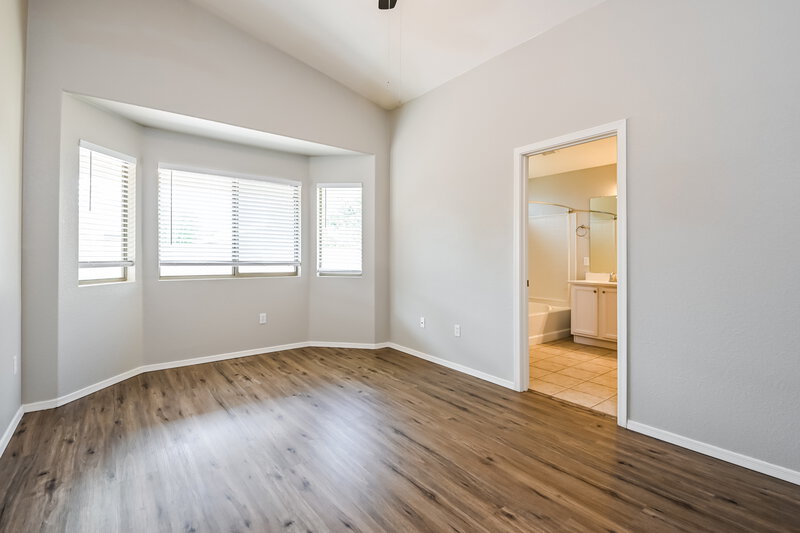 2,000/Mo, 10354 E Ravenswood St Tucson, AZ 85747 Main Bedroom View