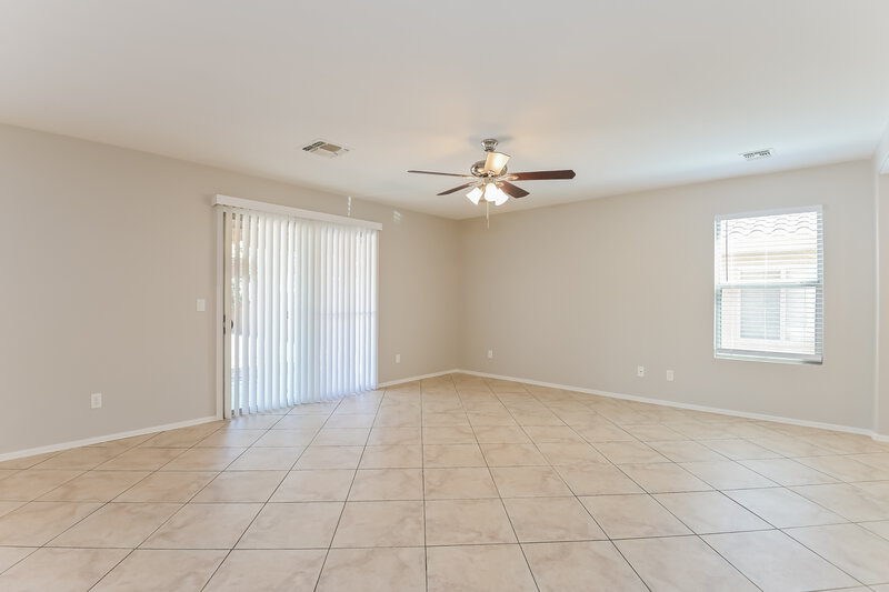 1,985/Mo, 664 W Amber Sun Dr Green Valley, AZ 85614 Living Room View