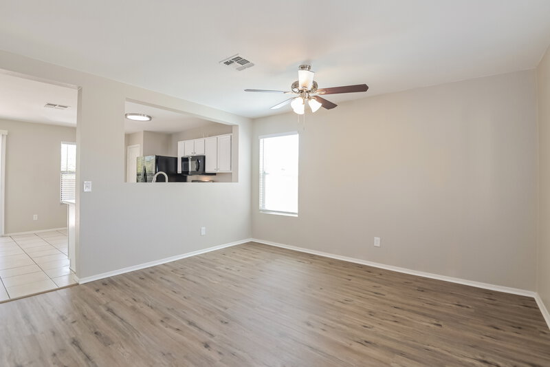 1,860/Mo, 4298 E Wading Pond Dr Tucson, AZ 85712 Living Room View 2