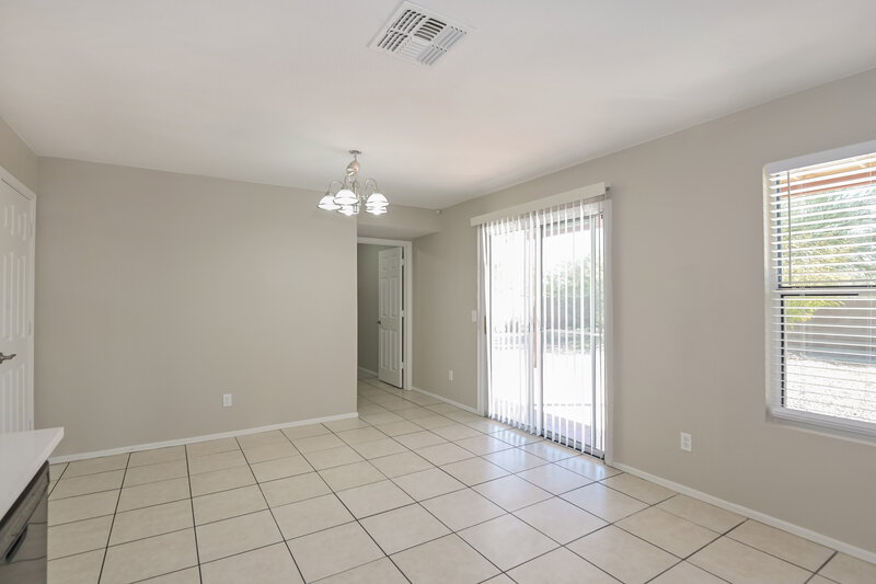 1,860/Mo, 4298 E Wading Pond Dr Tucson, AZ 85712 Dining Room View