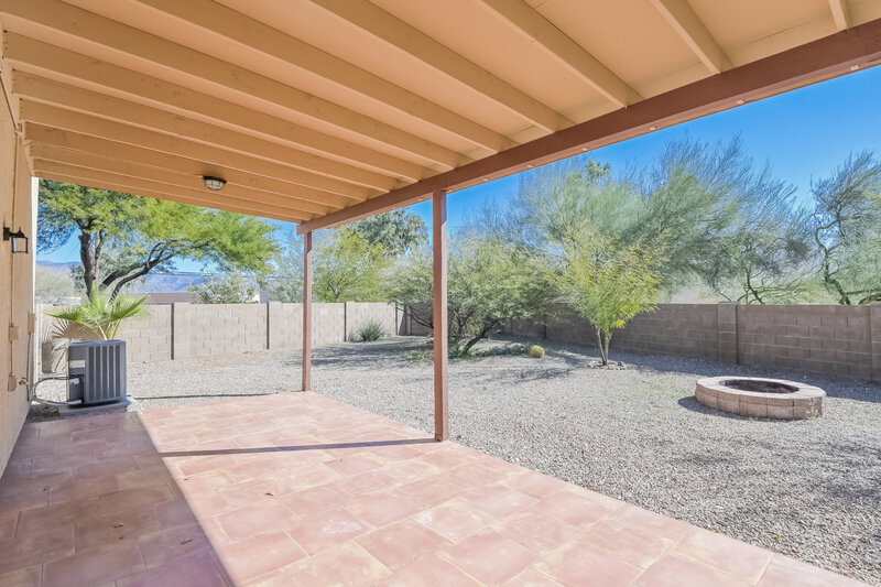 1,860/Mo, 4298 E Wading Pond Dr Tucson, AZ 85712 Rear View 2