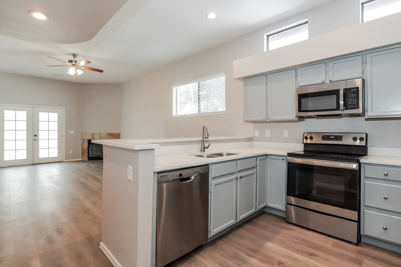 1,740/Mo, 7818 S Castle Bay St Tucson, AZ 85747 Kitchen View