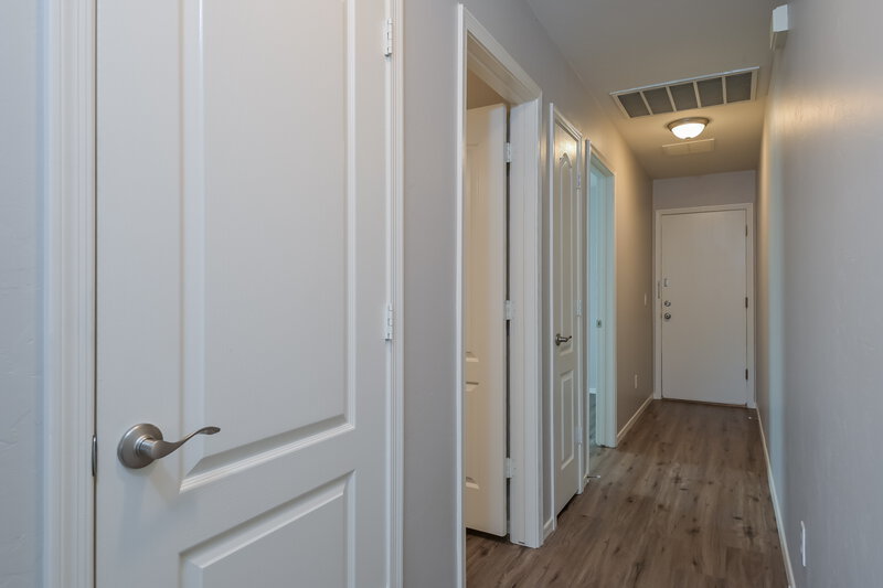 1,750/Mo, 18461 S Copper Point Dr Green Valley, AZ 85614 Hallway View
