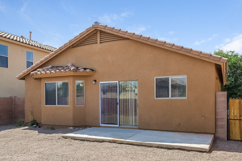 1,750/Mo, 18461 S Copper Point Dr Green Valley, AZ 85614 Rear View 2