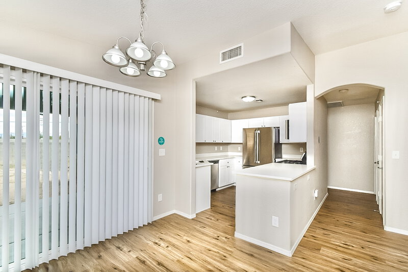 1,870/Mo, 5493 S Via Guayaquil Tucson, AZ 85706 Dining Room View 2