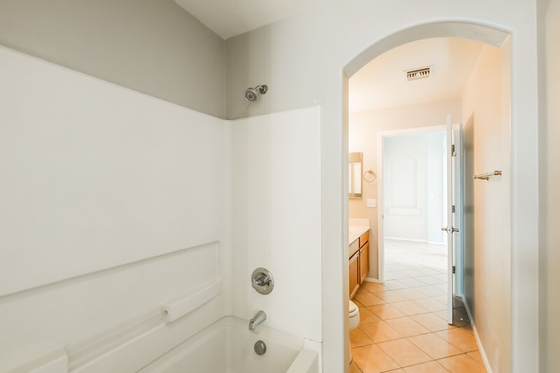 1,765/Mo, 6737 W Greenland Ct Tucson, AZ 85757 Bathroom View