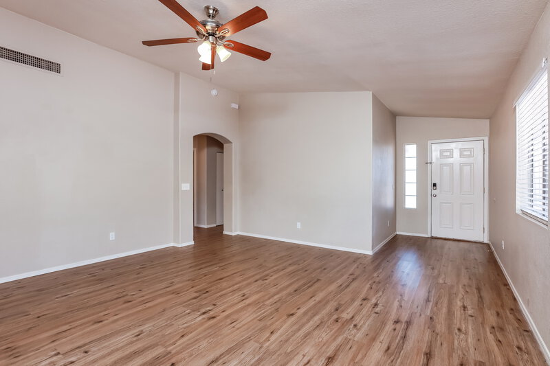 1,715/Mo, 9009 E Kinross Dr Tucson, AZ 85730 Living Room View 2