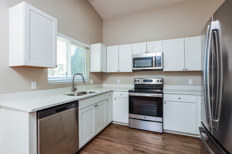 1,715/Mo, 9009 E Kinross Dr Tucson, AZ 85730 Kitchen View