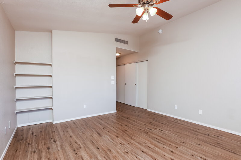 1,715/Mo, 9009 E Kinross Dr Tucson, AZ 85730 Main Bedroom View 2