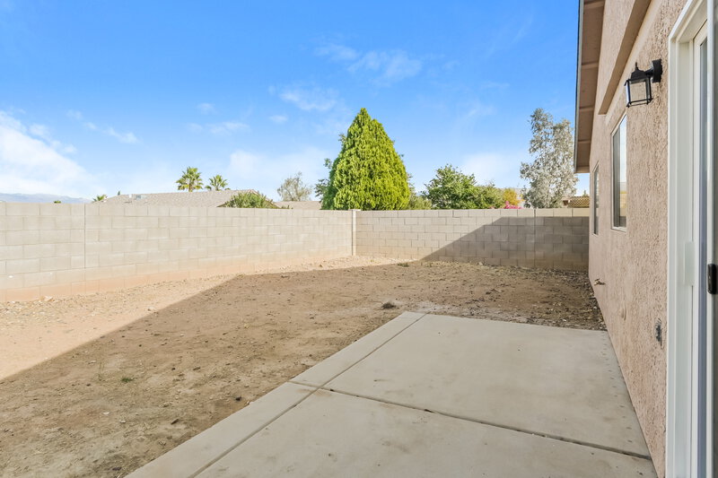 1,830/Mo, 9009 E Kinross Dr Tucson, AZ 85730 Rear View