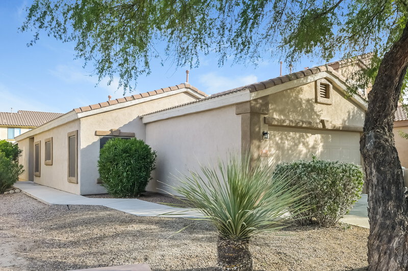 1,840/Mo, 405 E Placita Nodo Sahuarita, AZ 85629 External View