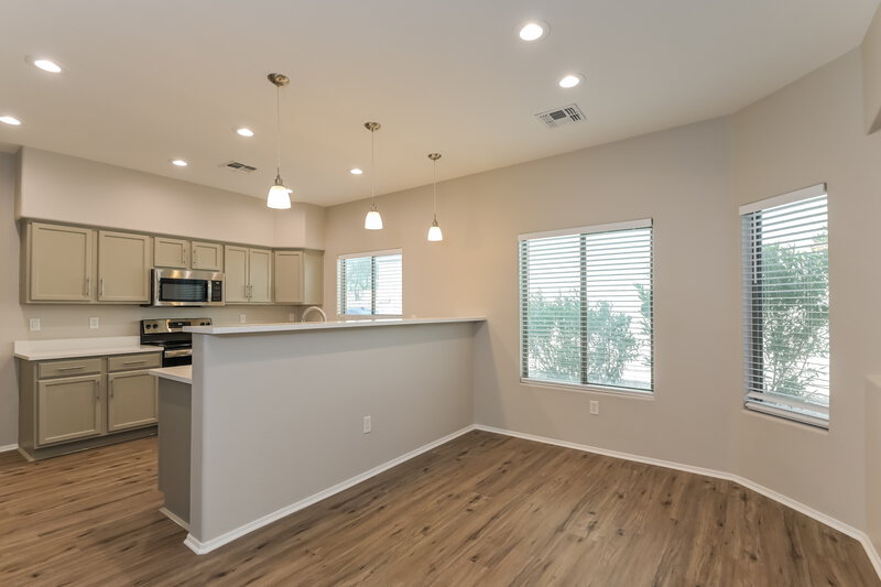 1,840/Mo, 405 E Placita Nodo Sahuarita, AZ 85629 Dining Room View