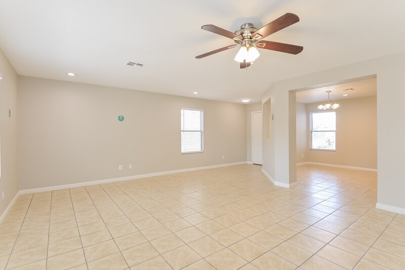 2,860/Mo, 1552 E Maryland Place Tucson, AZ 85706 Living Room View