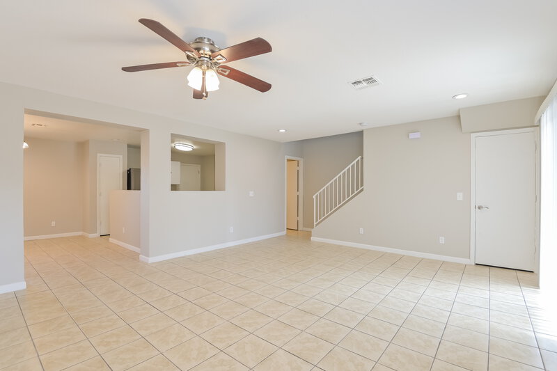 2,860/Mo, 1552 E Maryland Place Tucson, AZ 85706 Living Room View 3