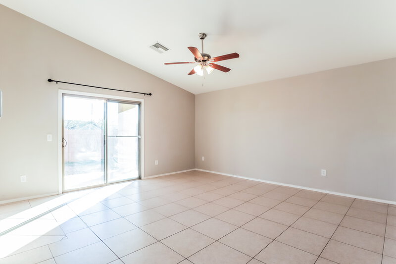 1,690/Mo, 8301 W Melanitta Dr Tucson, AZ 85757 Living Room View