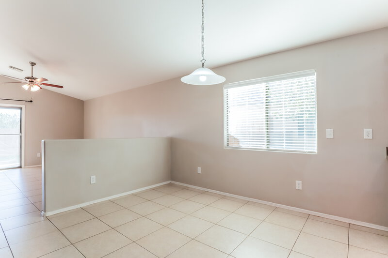 1,690/Mo, 8301 W Melanitta Dr Tucson, AZ 85757 Breakfast Nook View