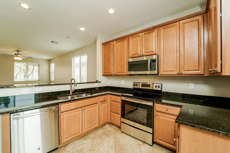 1,855/Mo, 6668 W Ebb Tide Way Tucson, AZ 85757 Kitchen View 3