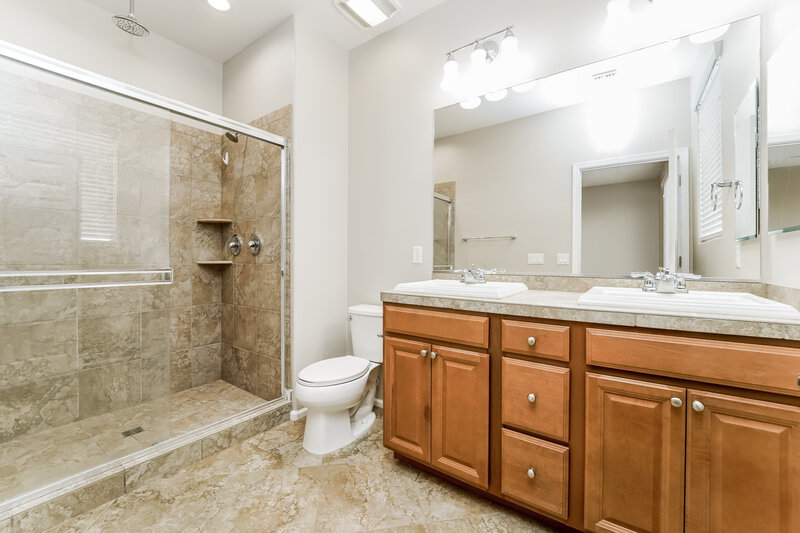 1,855/Mo, 6668 W Ebb Tide Way Tucson, AZ 85757 Main Bathroom View