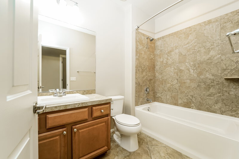 1,855/Mo, 6668 W Ebb Tide Way Tucson, AZ 85757 Bathroom View