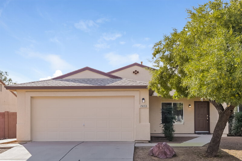 2,290/Mo, 7852 S Danforth Ave Tucson, AZ 85747 External View