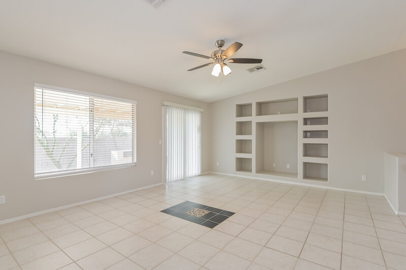 2,290/Mo, 7852 S Danforth Ave Tucson, AZ 85747 Family Room View