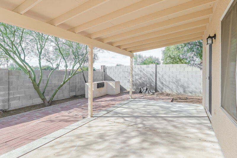 2,290/Mo, 7852 S Danforth Ave Tucson, AZ 85747 Rear View