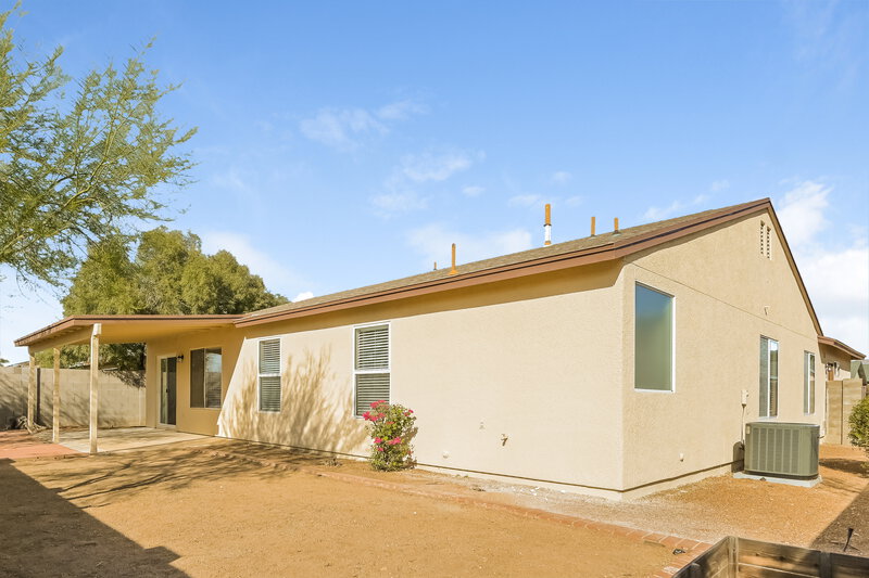 2,290/Mo, 7852 S Danforth Ave Tucson, AZ 85747 Rear View 2