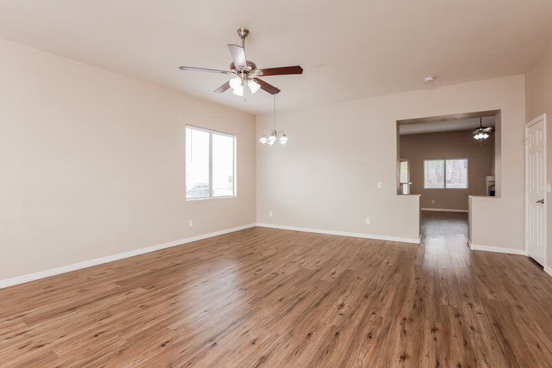 2,015/Mo, 1534 W Churchill Place Tucson, AZ 85746 Living Room View