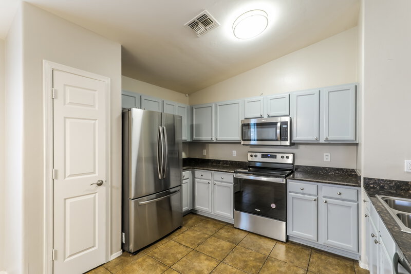 1,755/Mo, 7103 S Providence Dr Tucson, AZ 85757 Kitchen View 3