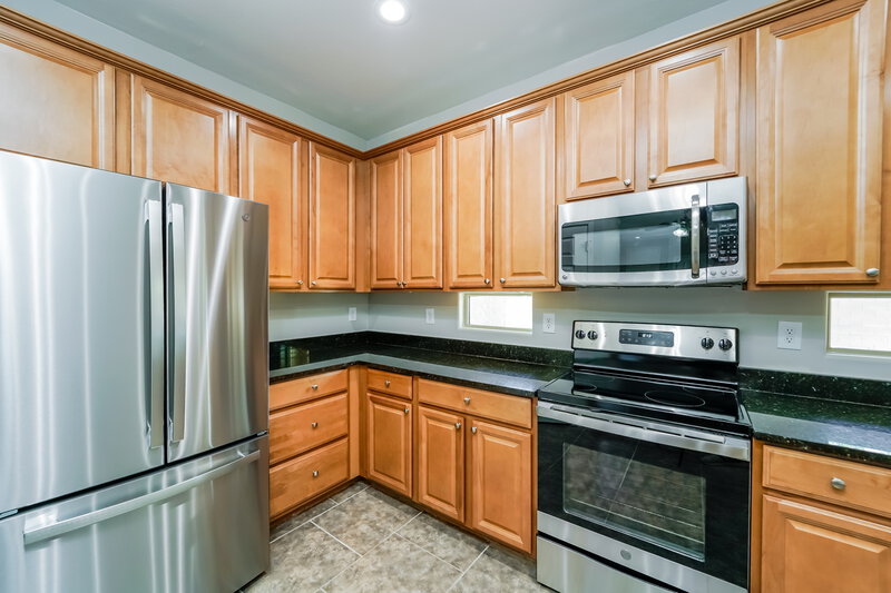 1,800/Mo, 7551 S Dark Sands Dr Tucson, AZ 85757 Kitchen View 3