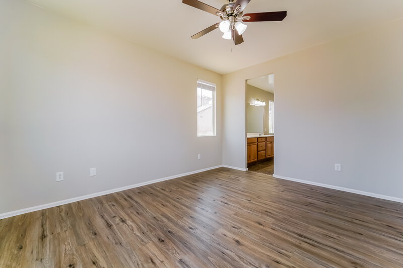 1,800/Mo, 7551 S Dark Sands Dr Tucson, AZ 85757 Main Bedroom View 2