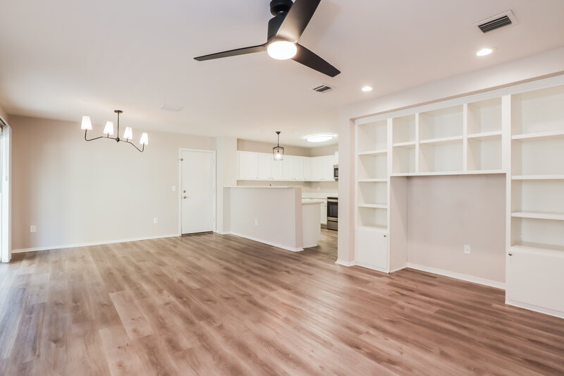 1,895/Mo, 2755 N Saramano Ln Tucson, AZ 85712 Living Room View 2